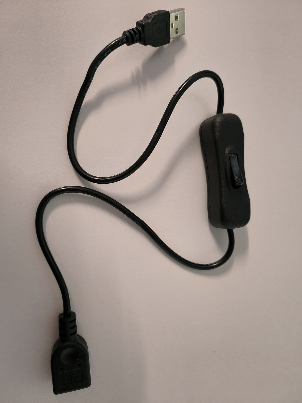 Elektroniktrade USB Verlängerung/Kupplung mit Ein/Aus Schalter in Weiß oder Schwarz elektroniktrade Switzerland